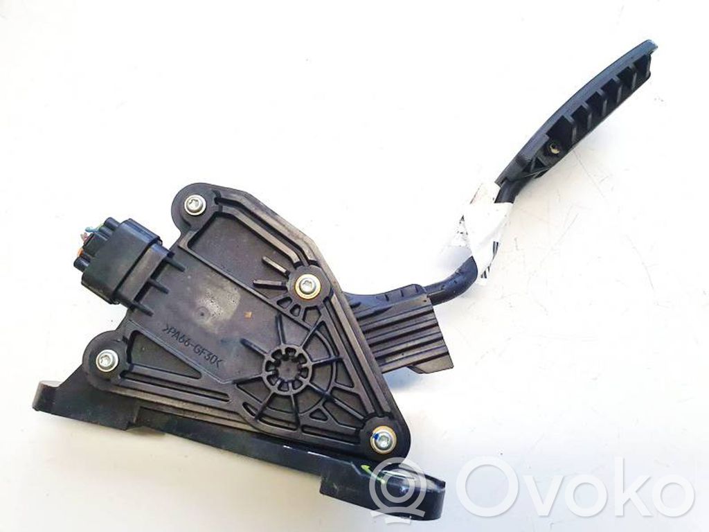 Honda CR-V Gaspedal 