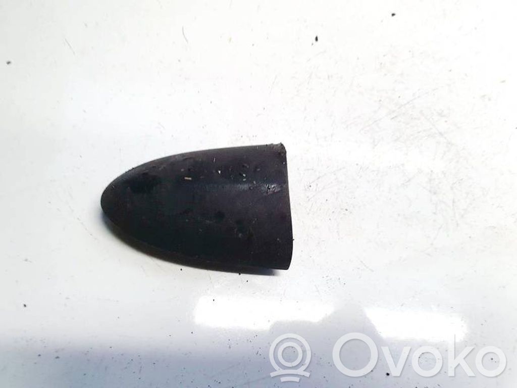 Ford Focus Lastausoven suojatulppa 