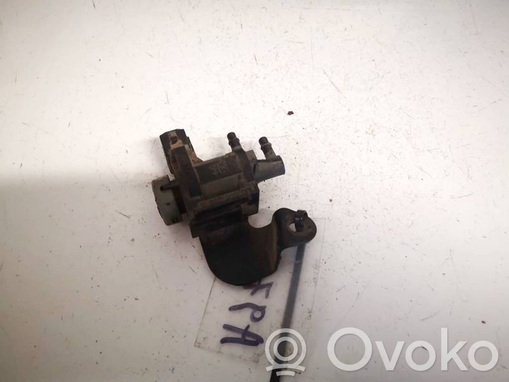 Audi A4 S4 B5 8D Solenoid supapă turbosuflantă