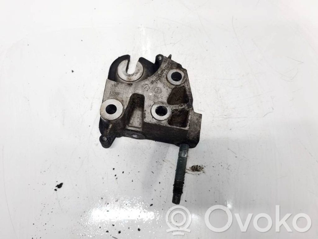 Volvo V50 Suport motor 