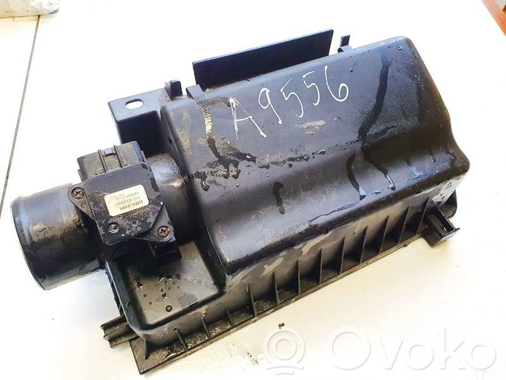 Toyota Yaris Obudowa filtra powietrza 