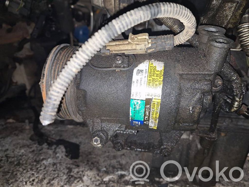 Opel Zafira B Compresor (pompă) aer condiționat (A/C) 