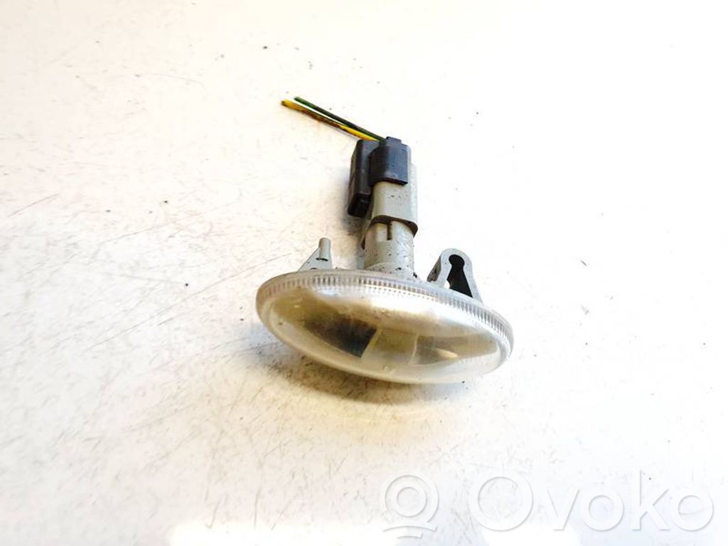Peugeot 307 Semnalizator bară față 