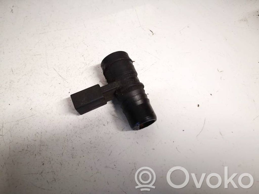 Volkswagen PASSAT B6 Conductă/furtun lichid de răcire motor 