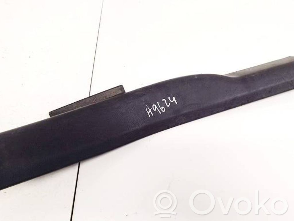 Nissan Primera Capac prag spate 