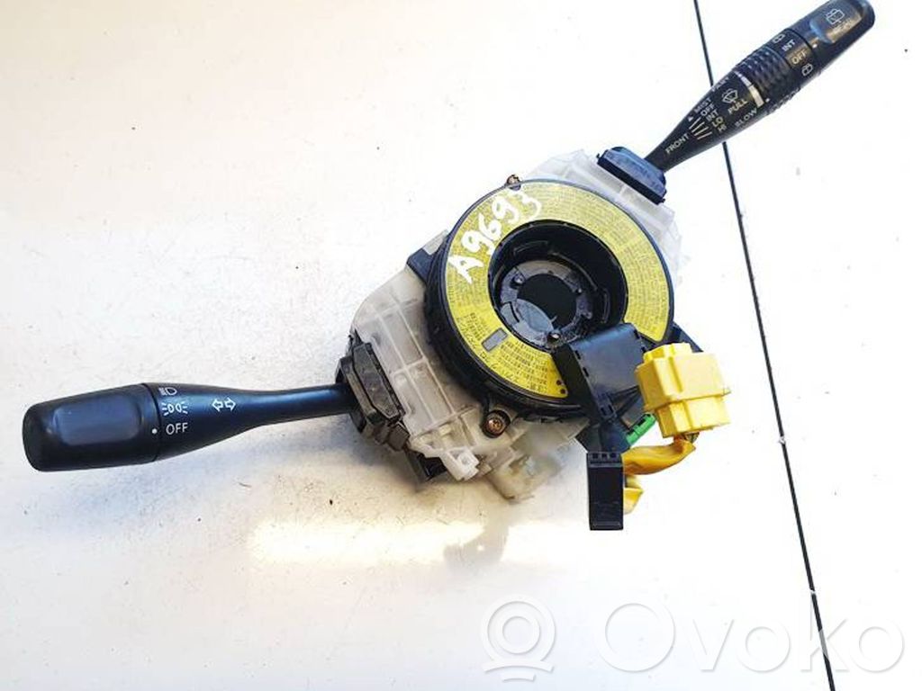 Mitsubishi Grandis Commodo, commande essuie-glace/phare 
