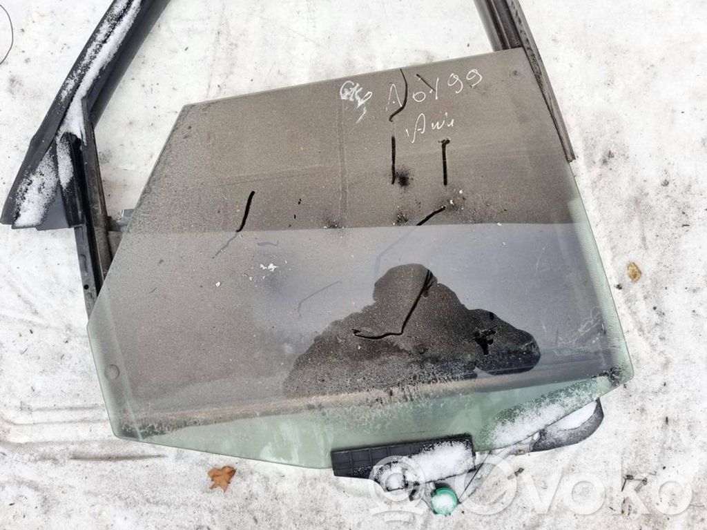 Audi 80 90 S2 B4 Vetro del finestrino della portiera posteriore 