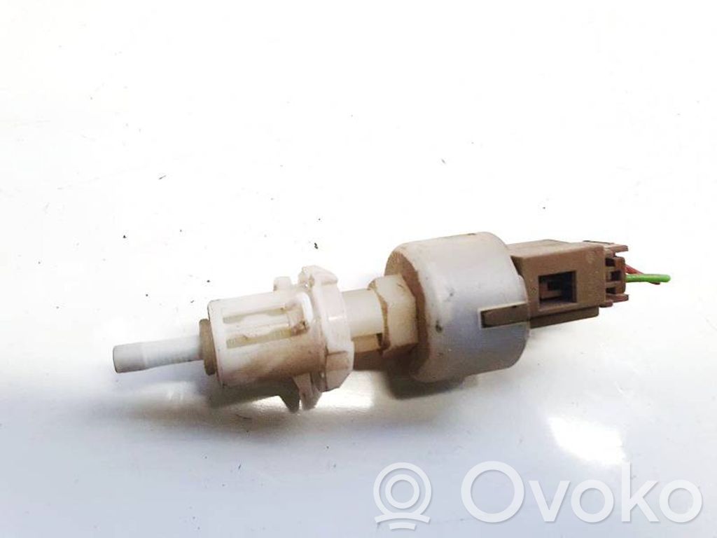 Interruptor sensor del pedal de freno   B365,B365