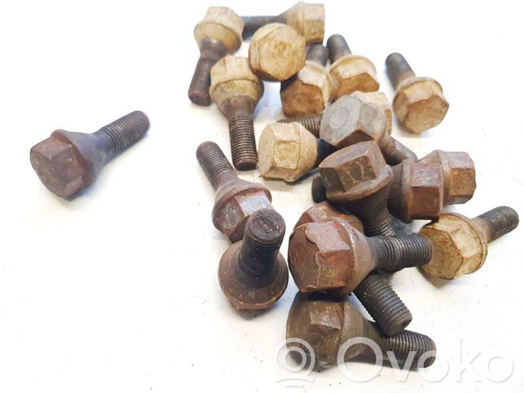 Piulițe/șuruburi