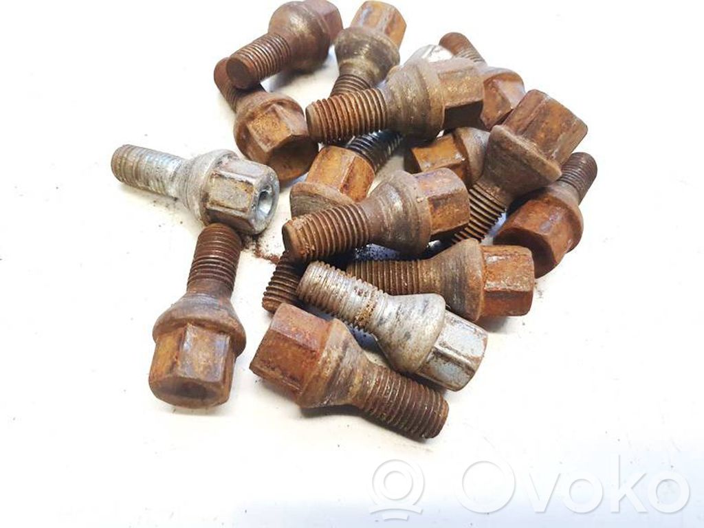 Tuercas/tornillos