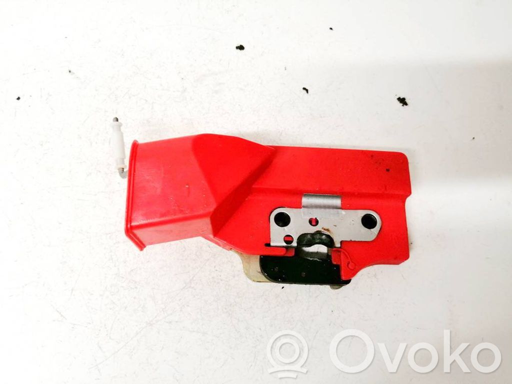 Gatillo de cierre del asiento trasero