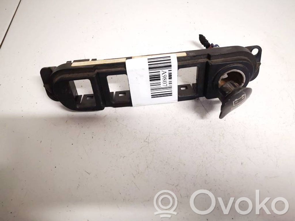 Mechero del coche   04571622AF,04571622AF