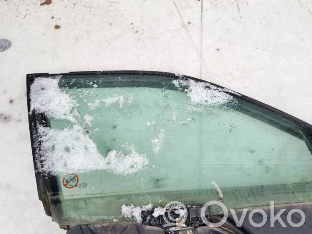 Audi A6 S6 C4 4A Vetro del finestrino della portiera anteriore - quattro porte 