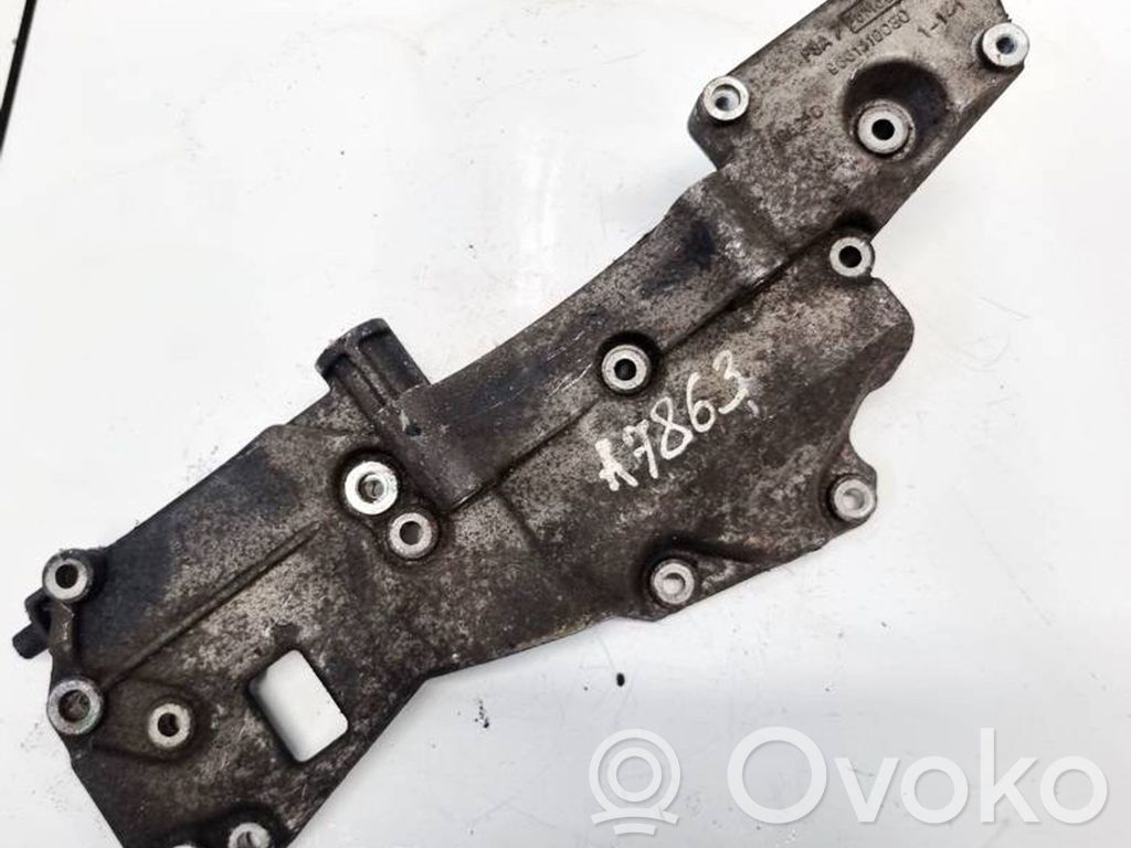 Land Rover Freelander 2 - LR2 Engine mounting bracket 
