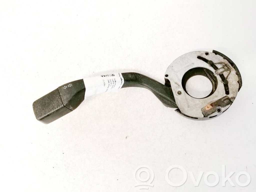 Volkswagen PASSAT B3 Indicator stalk 