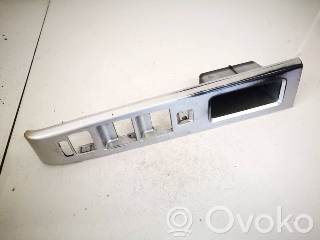Mazda 5 Front door window switch trim 