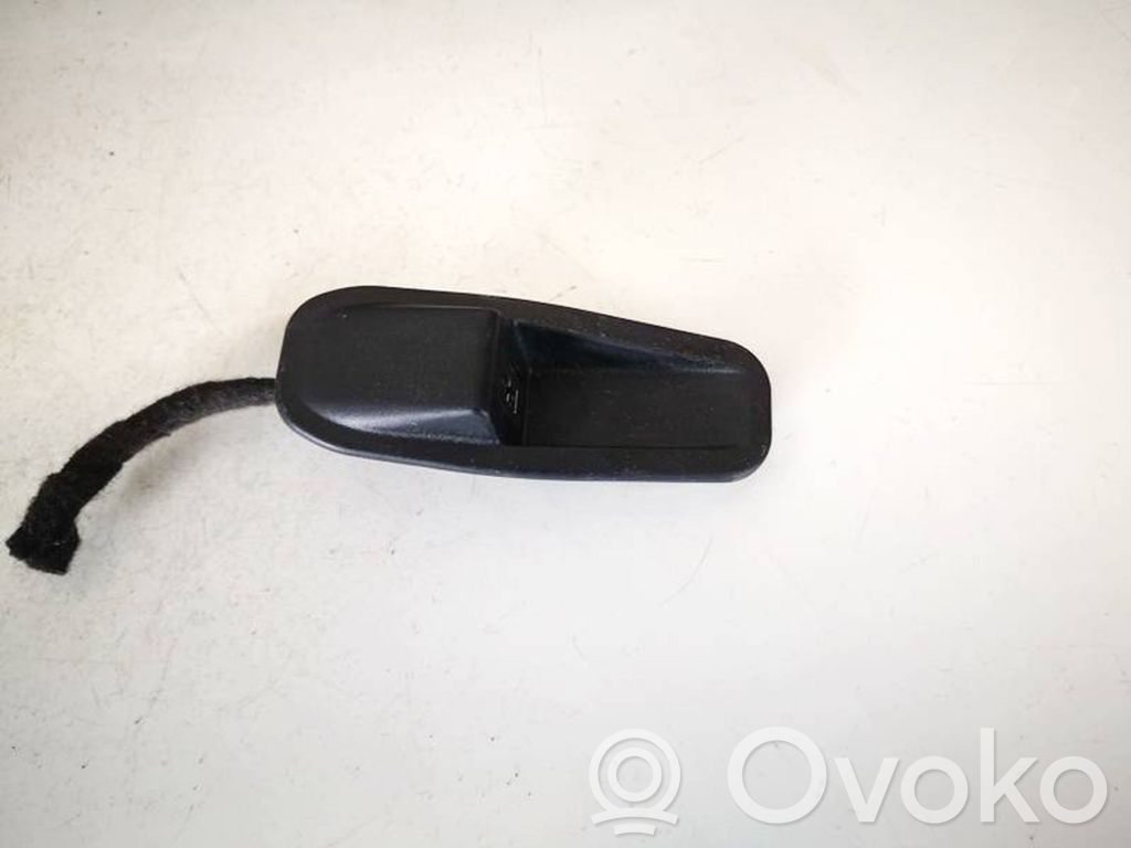 Ford Mondeo MK IV USB-pistokeliitin 