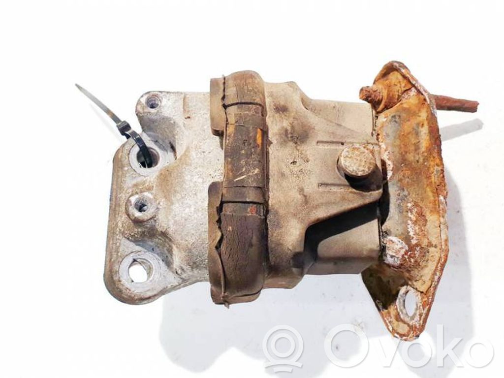 Chrysler 300 - 300C Engine mount bracket 