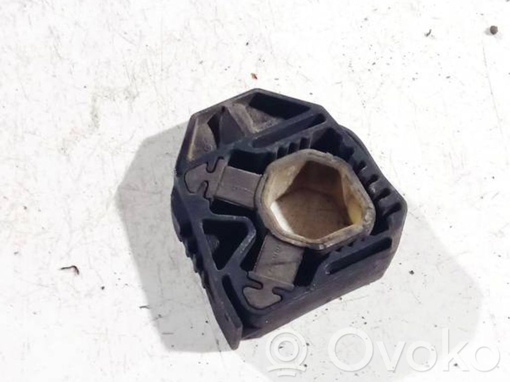 Volkswagen Touran I Staffa di montaggio del radiatore