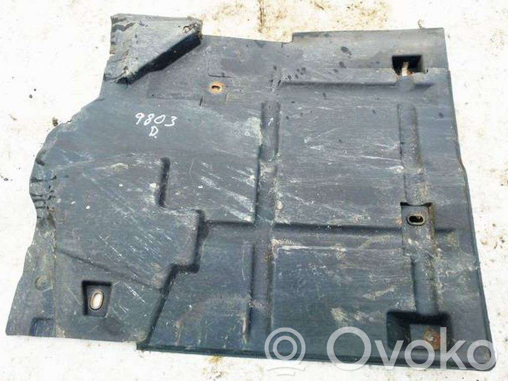 Placa protectora/protector antisalpicaduras motor   6M2111133AE,6M2111133AE