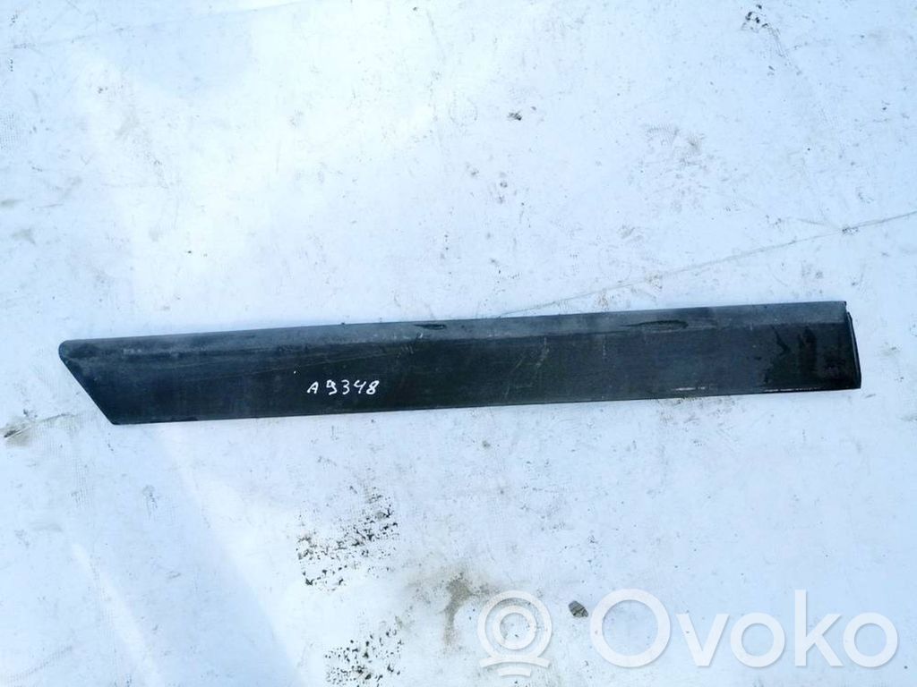 Volkswagen PASSAT B3 Mască ușă spate (turnată) 