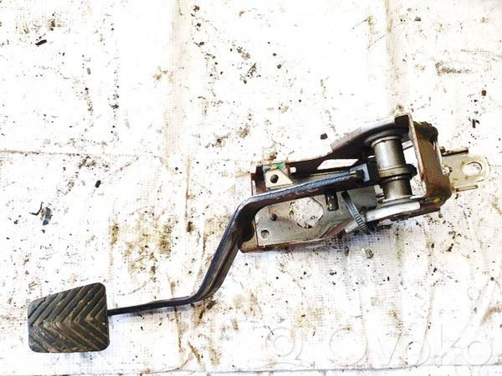 Pedal de embrague