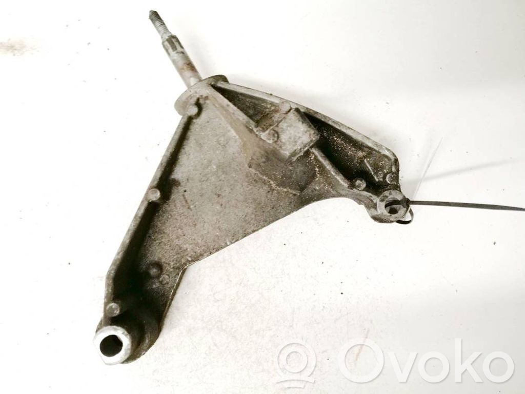 Engine mounting bracket   8200013682,30780424,8200013682,8200013682C