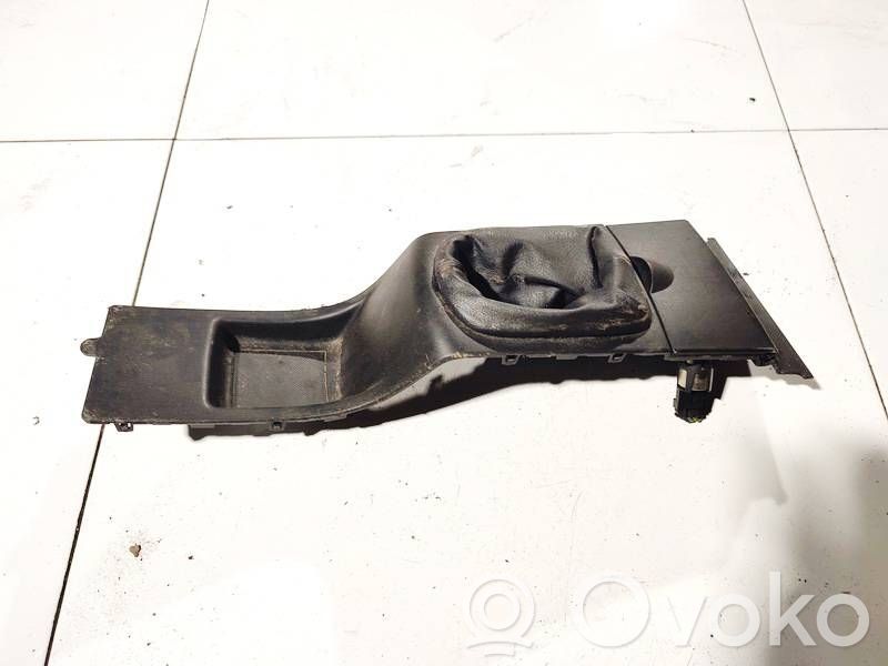 Peugeot 207 Kita salono detalė 