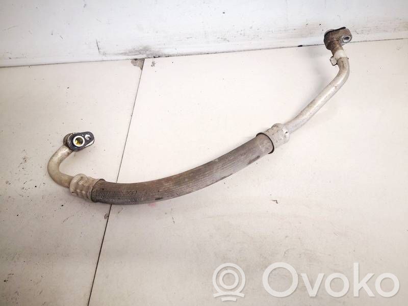 Ilmastointilaitteen putki (A/C)   P05058151AB,P05058151AB