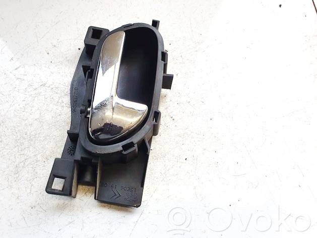 Peugeot 407 Manecilla interna puerta delantera 