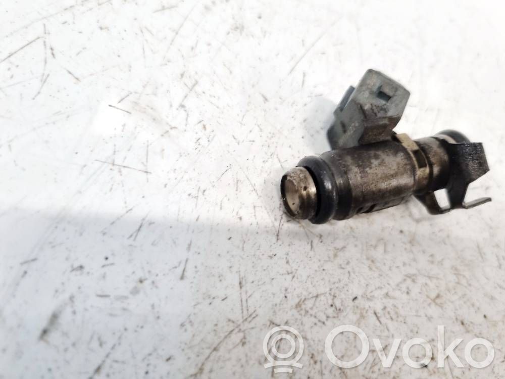 Renault Megane I Inyector de combustible 