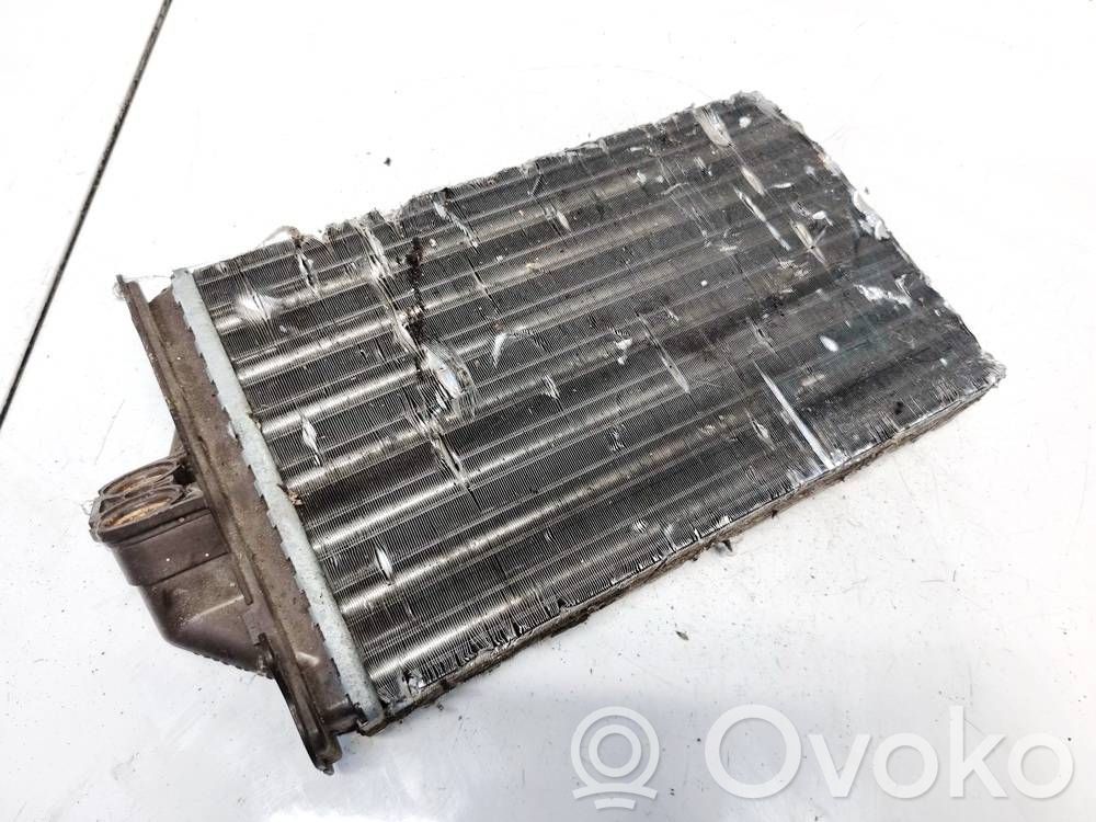 Radiator aerotermă