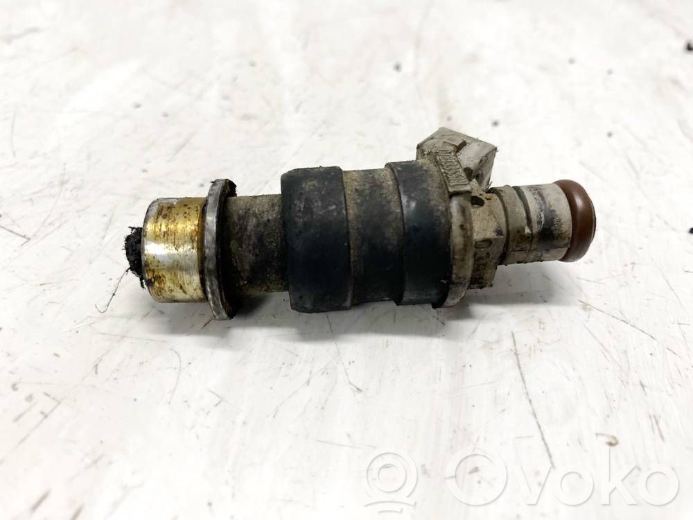 Audi A4 S4 B5 8D Inyector de combustible 