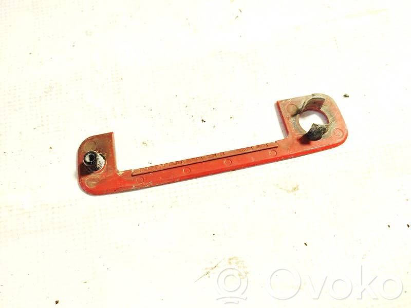 Audi A4 S4 B5 8D Lastausoven suojatulppa