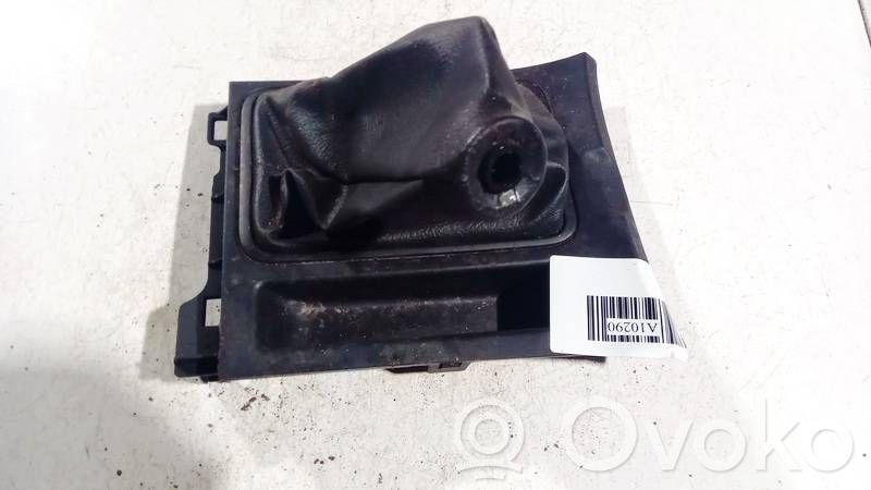Mazda 3 I Contour de levier de vitesses