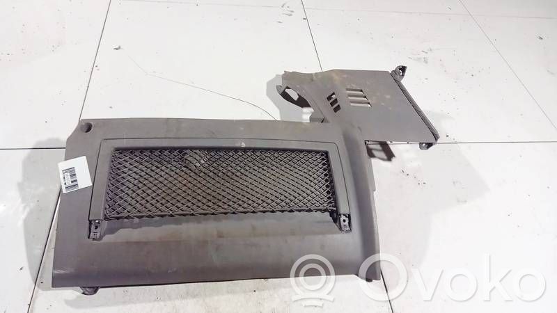 Volkswagen Transporter - Caravelle T5 Altra parte interiore
