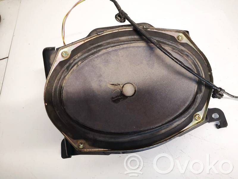 Mazda MPV Etuoven kaiutin 