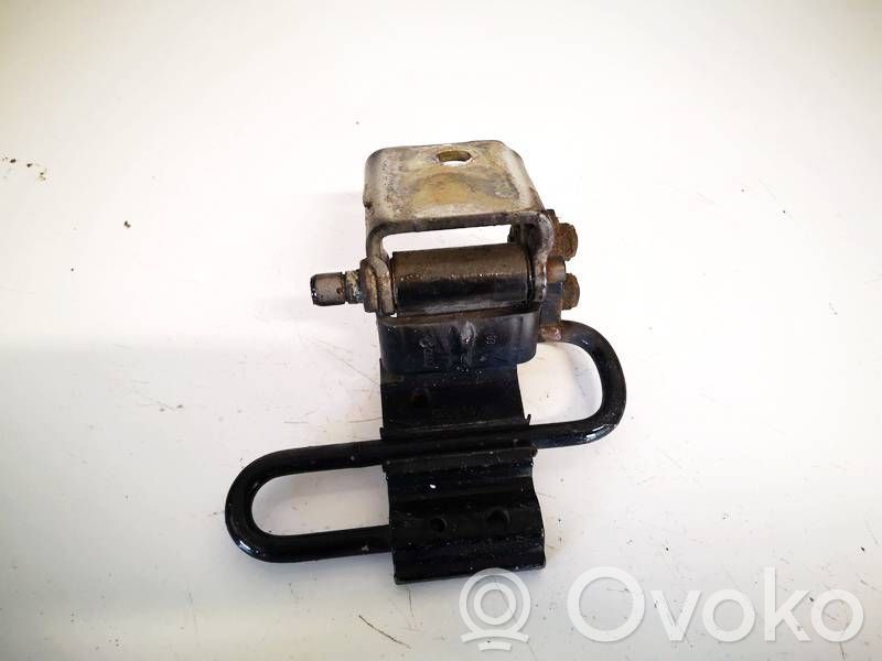 Audi A4 S4 B7 8E 8H Cerniera inferiore della portiera posteriore
