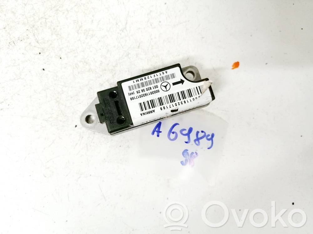 Mercedes-Benz E W210 Sensore d’urto/d'impatto apertura airbag