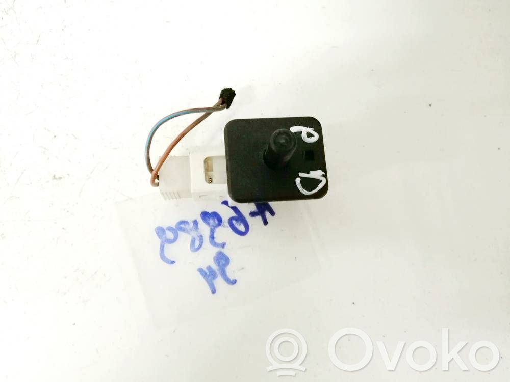 Sensor de la puerta delantera   2028209410,30011501,2028209410,30011501