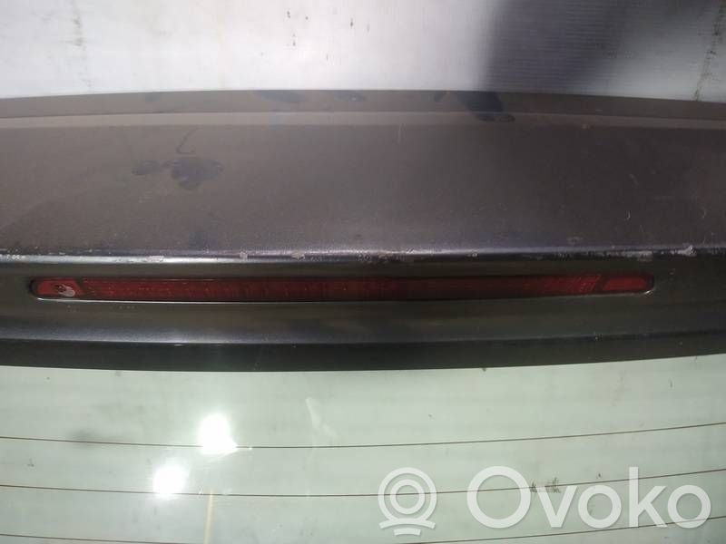 Mitsubishi Outlander Troisième feu stop