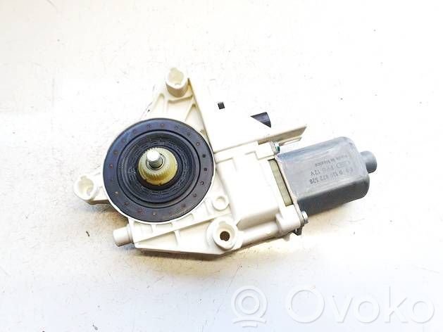 Dodge Journey Motorino alzacristalli della portiera anteriore 