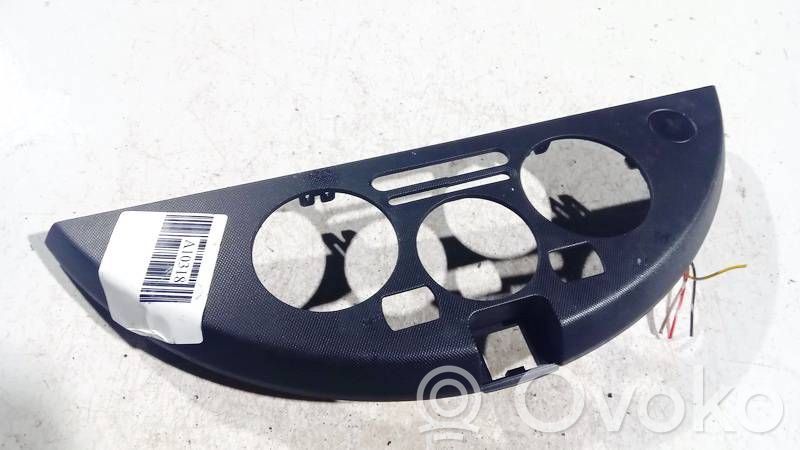 Nissan Note (E11) Otros repuestos del interior 