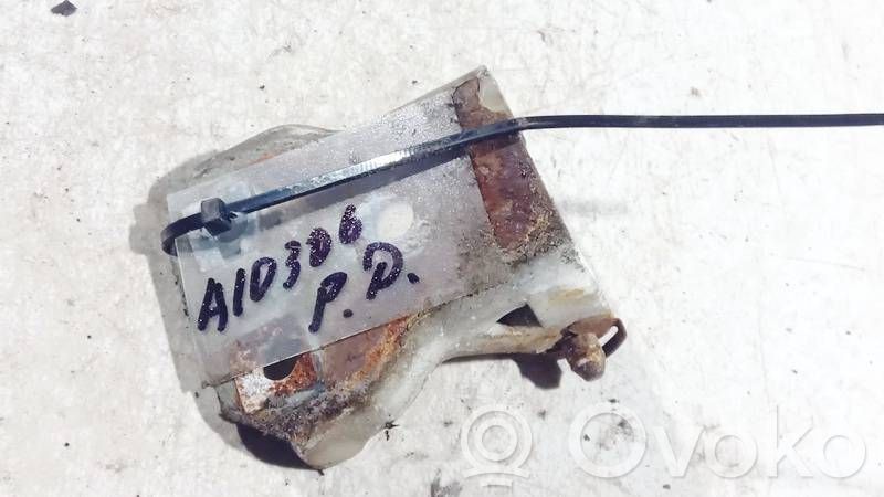 Traba/gancho de cierre de puerta trasera   176UFA2E,176UFA2E