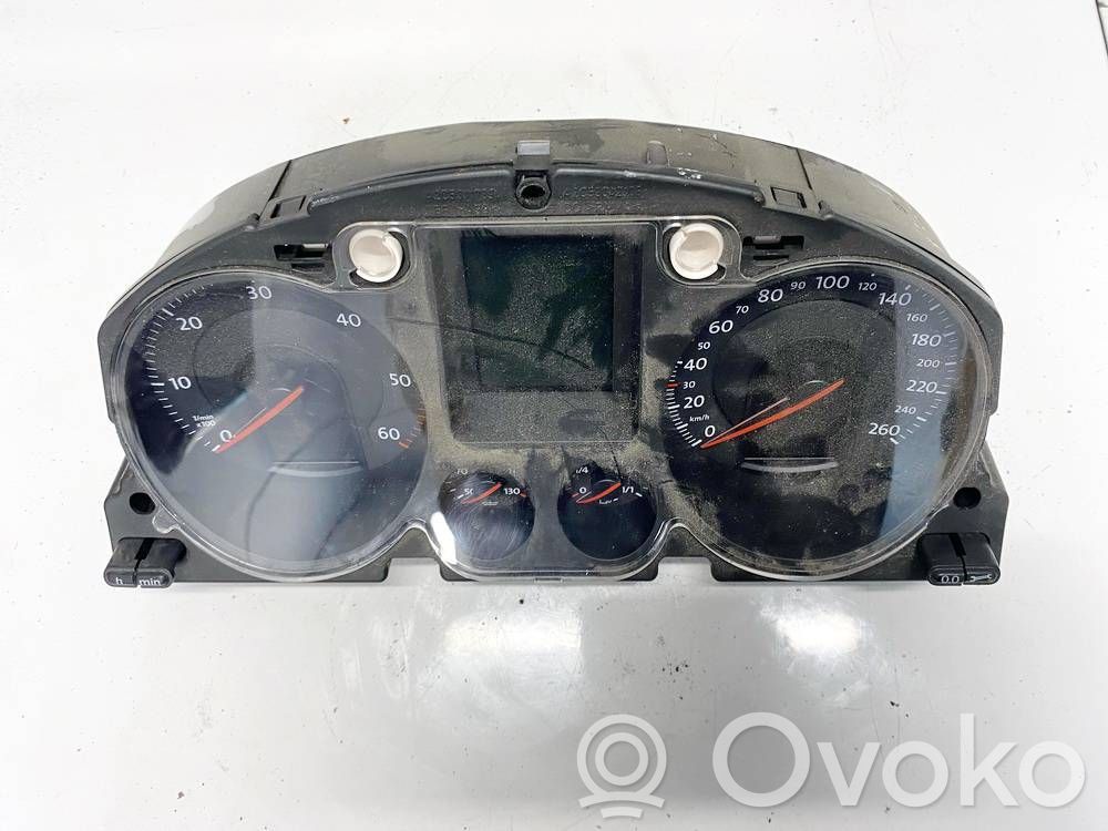 Volkswagen PASSAT B6 Tachimetro (quadro strumenti) 