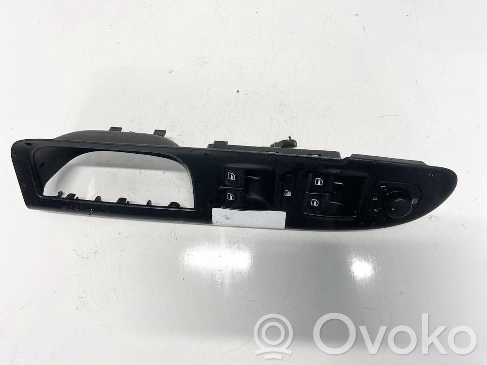 Volkswagen PASSAT B6 Interruttore di controllo dell’alzacristalli elettrico