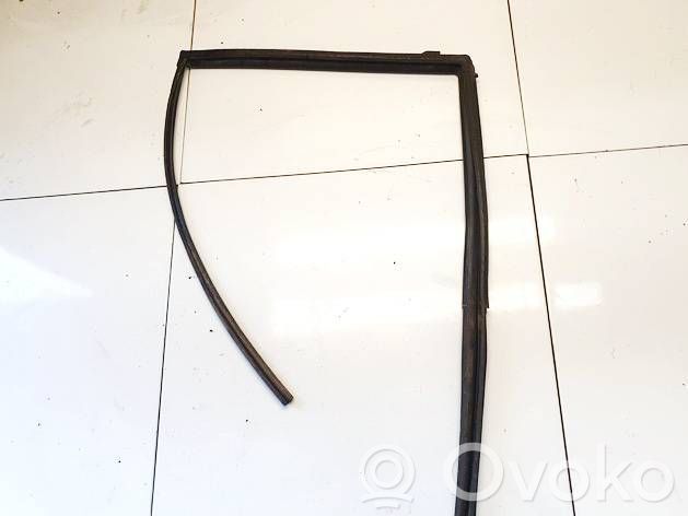 Toyota Yaris Cheder cauciuc ușă spate