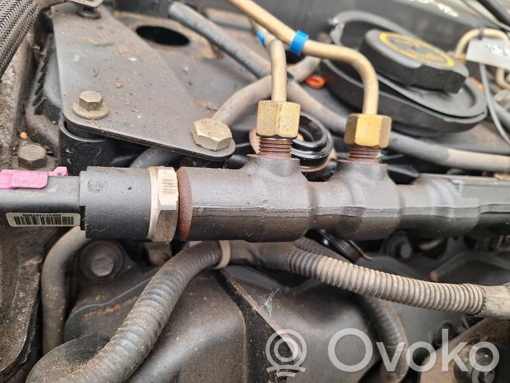 Ford Mondeo Mk III Fuel main line pipe 