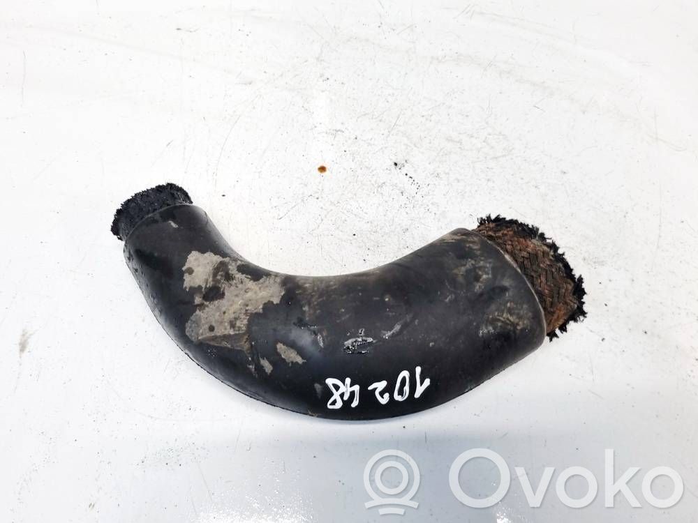Hyundai Trajet Tube d'admission de tuyau de refroidisseur intermédiaire