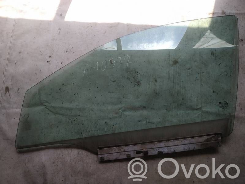 Opel Astra H Vetro del finestrino della portiera anteriore - quattro porte